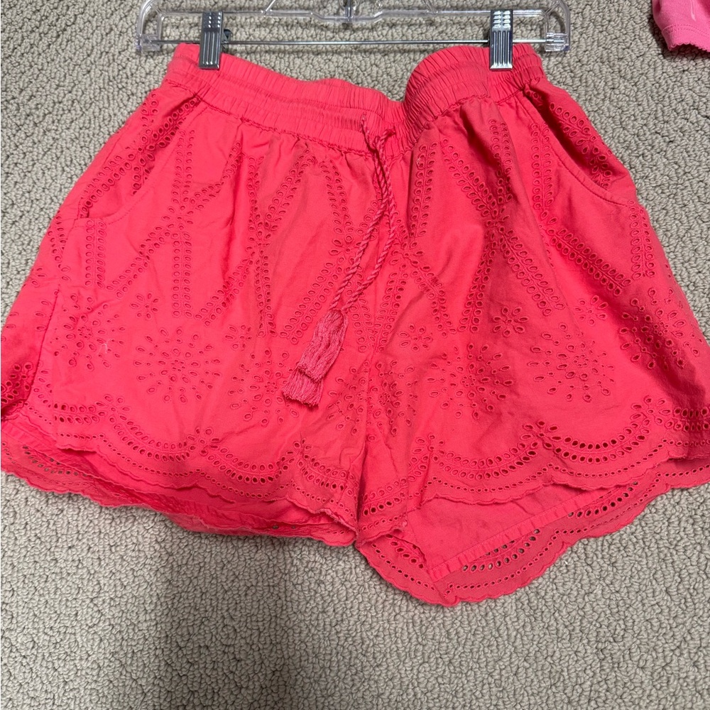 Women's Pink Eyelet scalloped Shorts